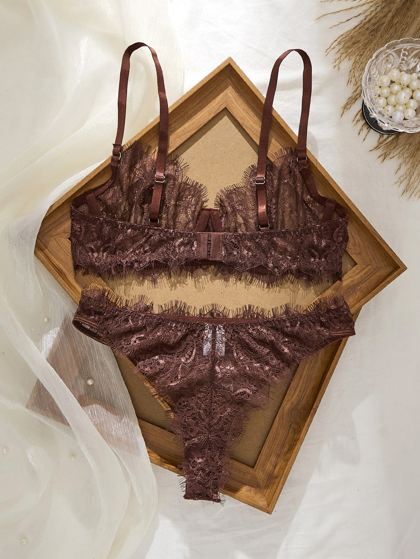 Embroidery Eyelet - Ladies' Basic Style Thin Lace Bra