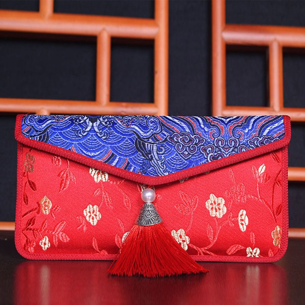 Embroidery Word Art Silk Cloth - огляд і ціна Embroidery Red