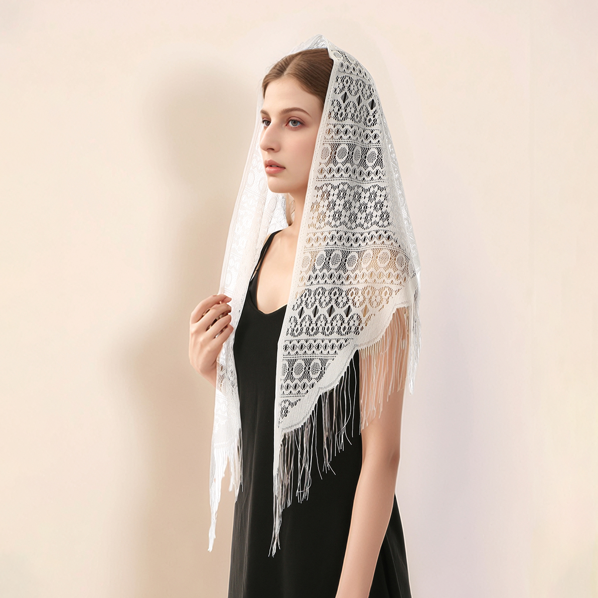 Fashion Lace Embroidery Triang - огляд і ціна Embroidery Veil
