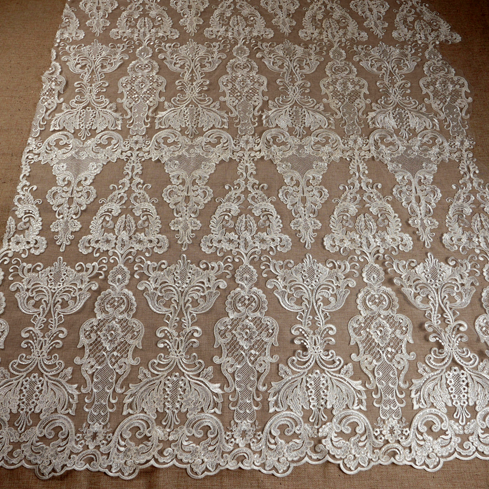 HelluyerDc ivory,black sequins - огляд і ціна Embroidery Gradient