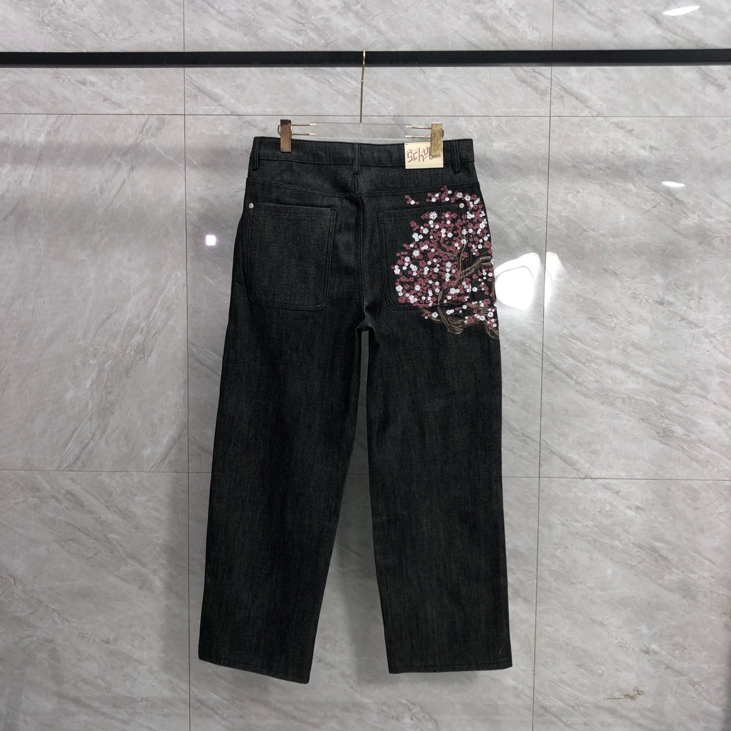 Derschutze Heavy Industry Embr - огляд і ціна Embroidery Jeans Sakura