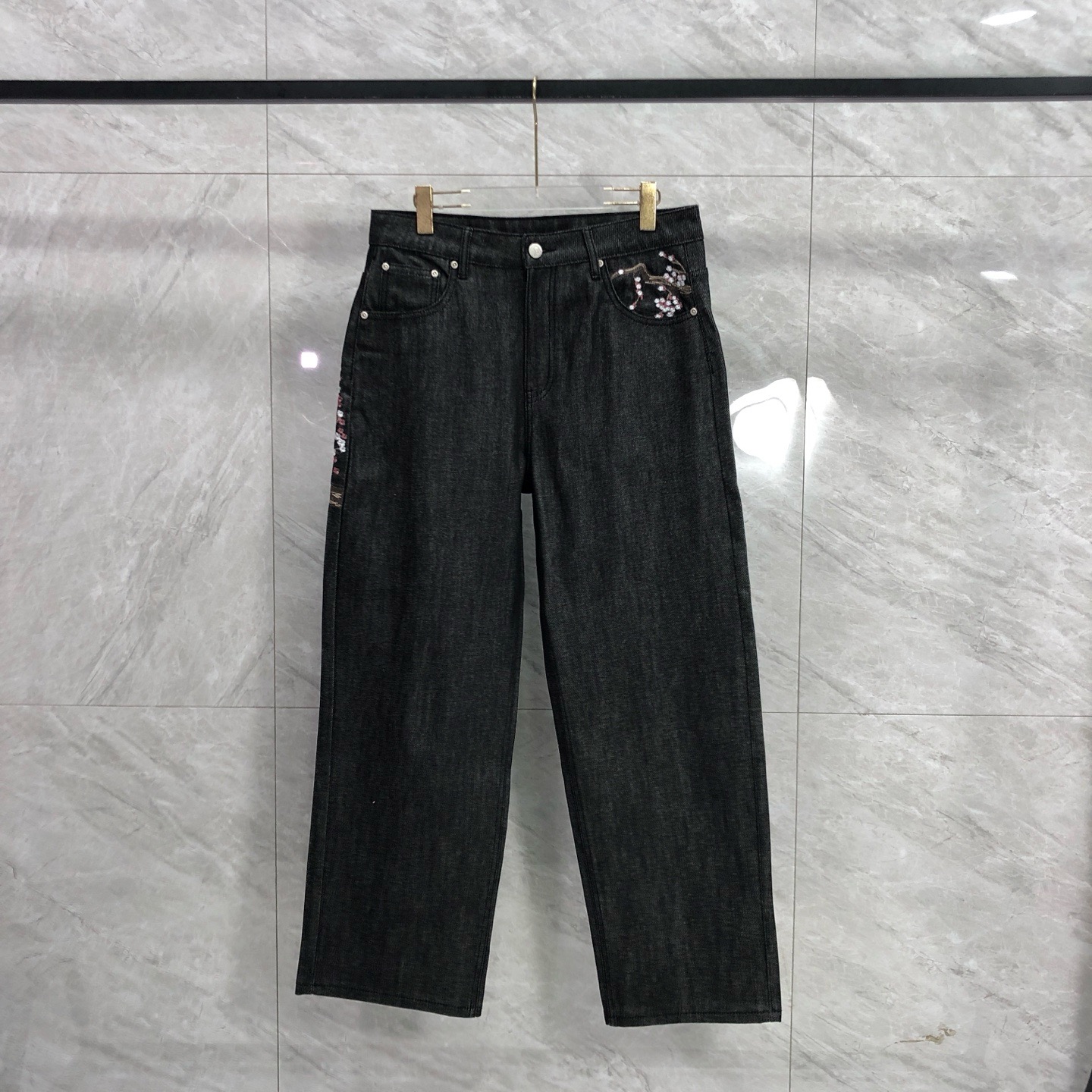 Derschutze Heavy Industry Embr - огляд і ціна Embroidery Jeans Sakura