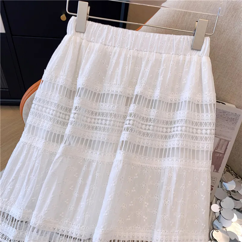 Embroidery Eyelet Cut-out Maxi - огляд і ціна Embroidery Eyelet
