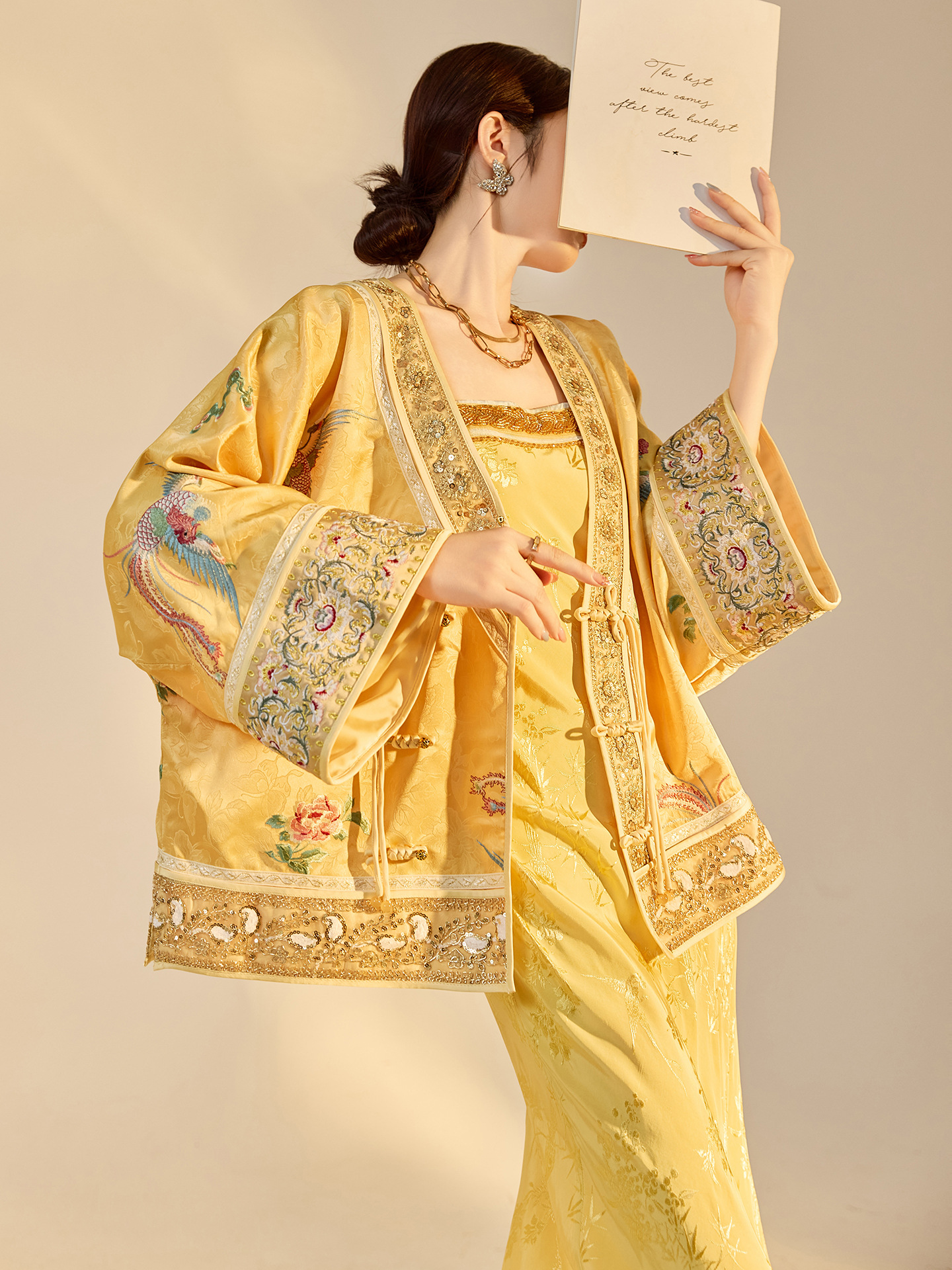 Autumn New Fashion V-neck High - огляд і ціна Embroidery A