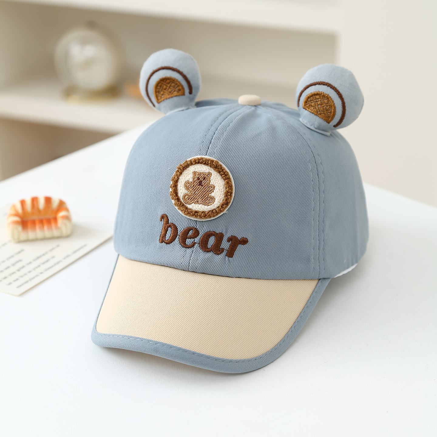 A cute children's baseball cap - огляд і ціна Embroidery Shawl