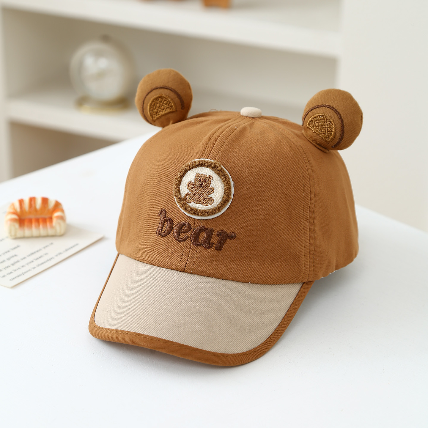 A cute children's baseball cap - огляд і ціна Embroidery Shawl