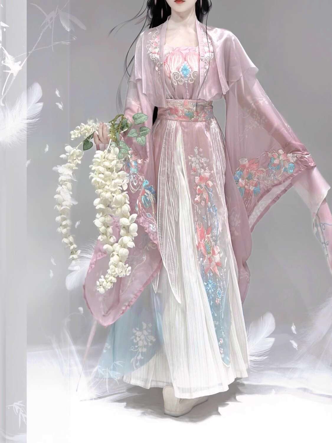 New Hanfu Wei Jinfeng Heavy In - огляд і ціна Embroidery In The Piece